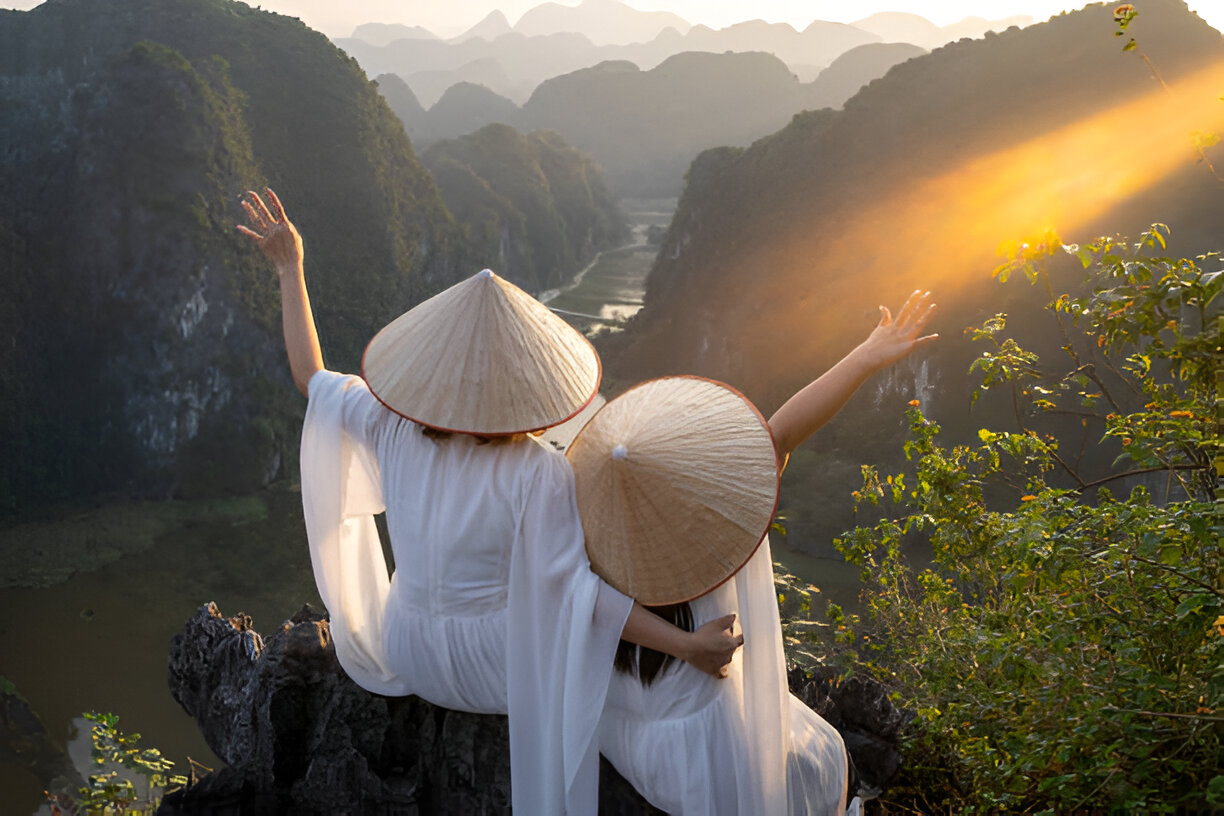 2025 Vietnam Ninh Binh Travel